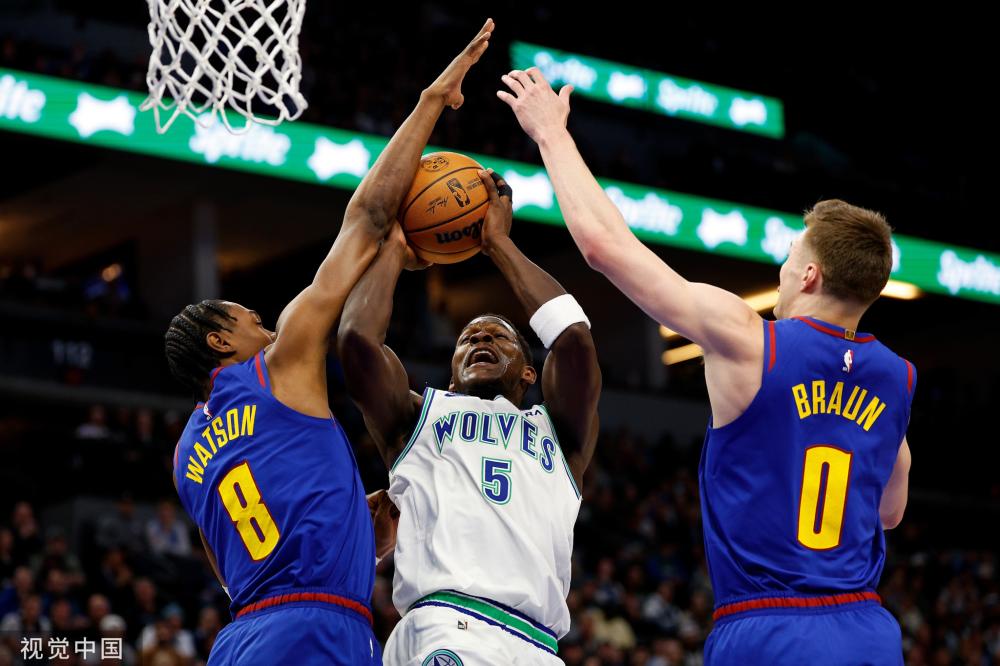 巴赫在主场 巴赫在主场