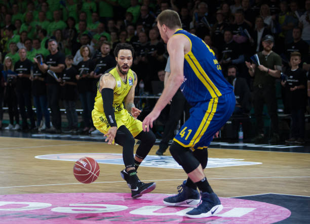 头部冲击传 头部冲击传