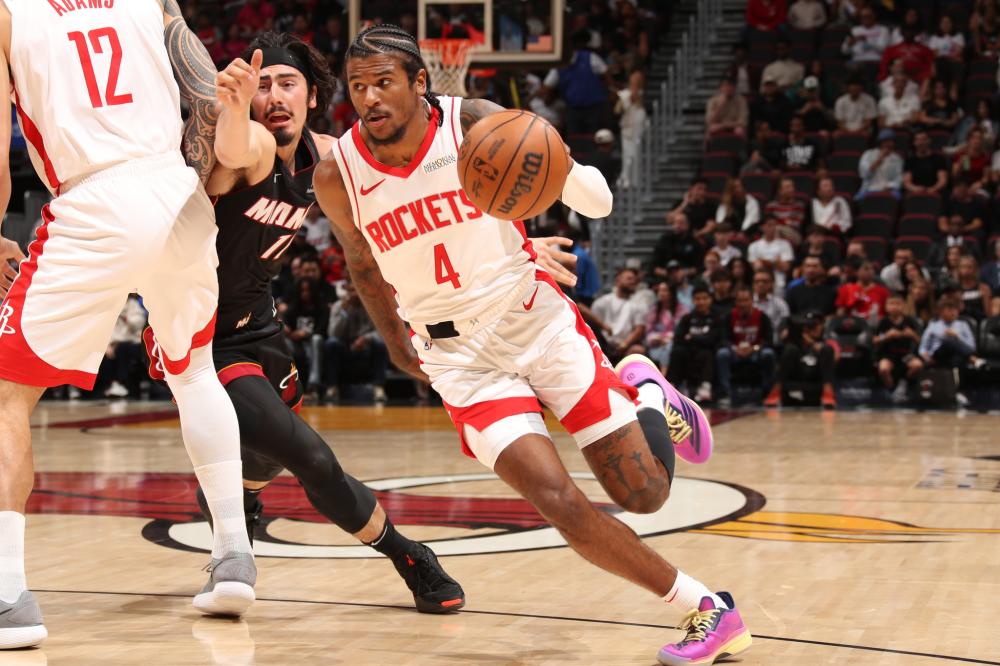 了球队的凝 了球队的凝